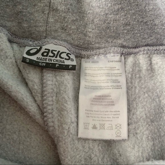 ASICS cropped sweatpants - Picture 3 of 3